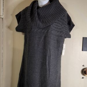 Dark grey short sleeves